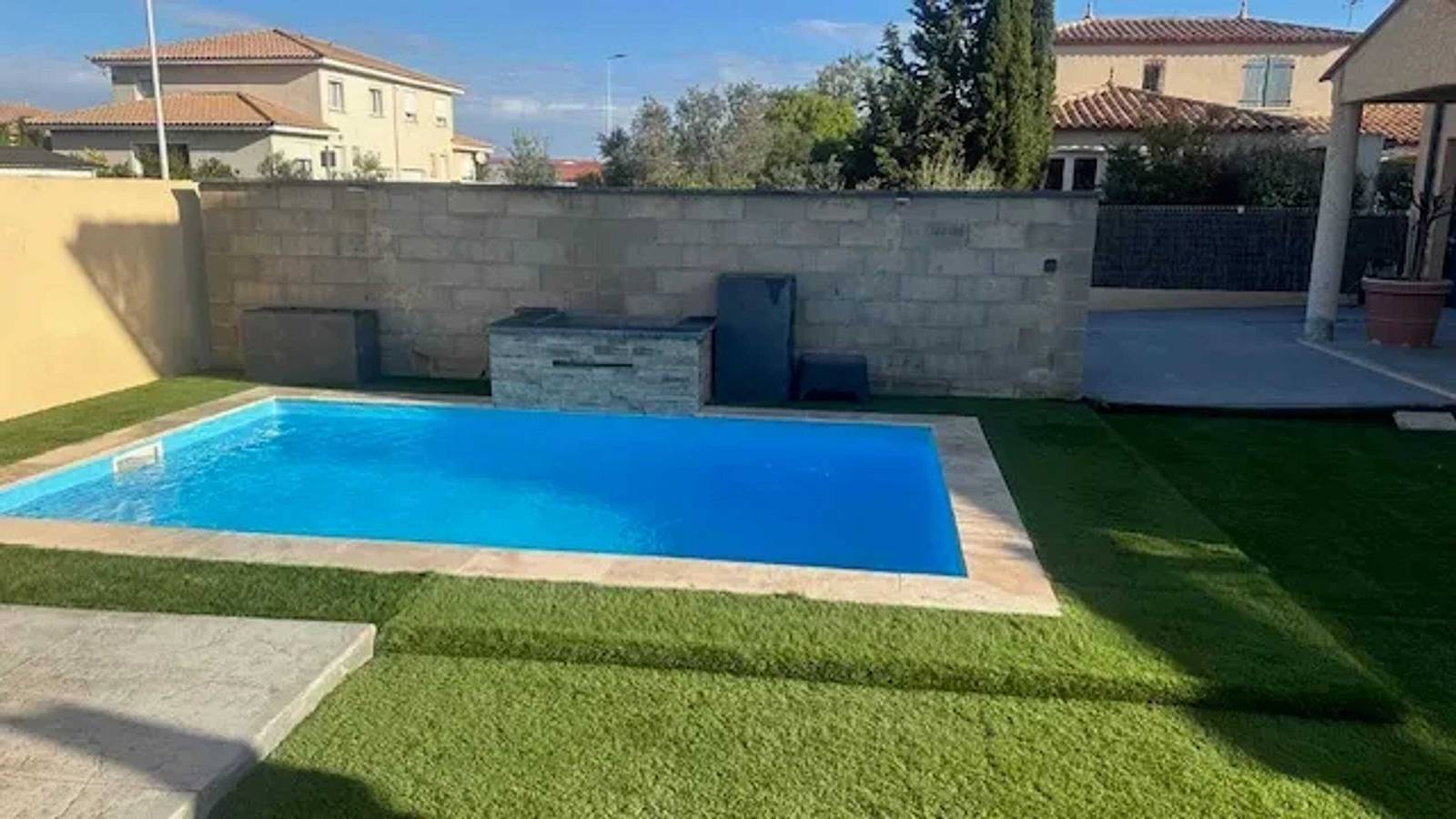 Amplia Villa en Claira con Piscina Privada in Claira, Côte d'Améthyste