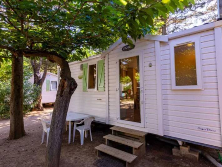 Casa rodante para 4 personas, con piscina, Se admiten mascotas en Mont Blanc