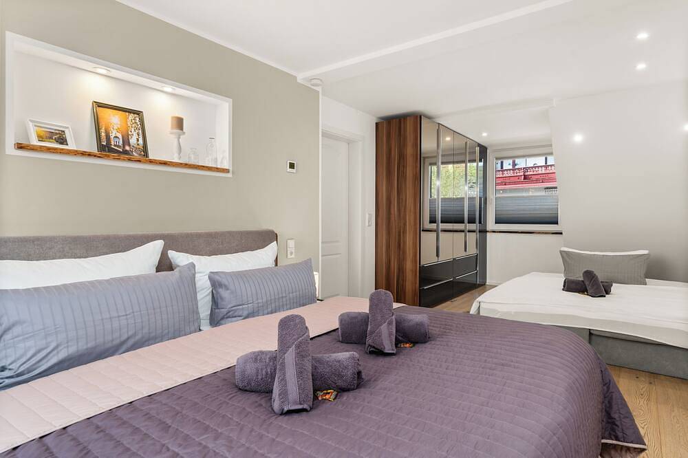 212 m² Feelgood holiday home with 2 apartments, garden, terrace, grill & sauna! in Schauenburg, Hessisches Bergland