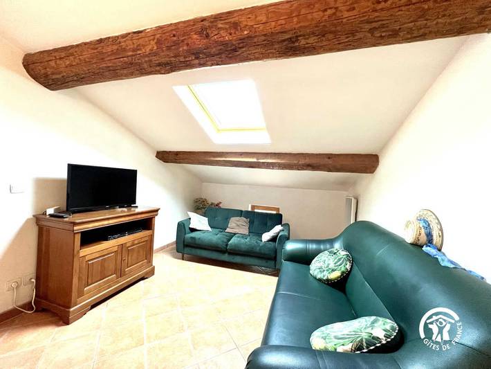 Gîte pour 4 personnes, avec Terrasse et Piscine