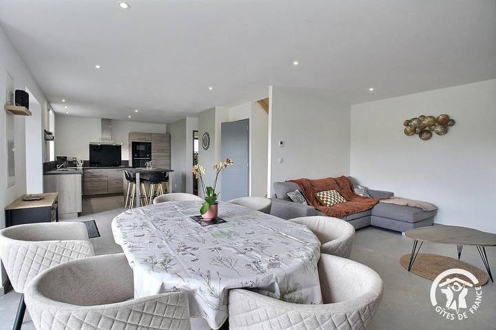 Gîte pour 6 personnes, avec jardin et terrasse à Minihy-Tréguier - 4