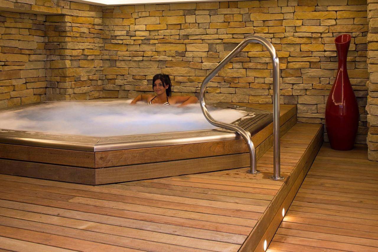 Hotel Du Commerce Spa in Saint-Gaudens, Haute-Garonne