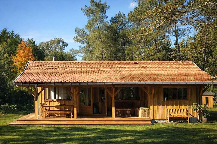 Chalet pour 4 personnes, avec piscine et jardin