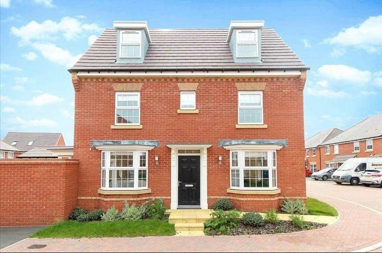 Ferienhaus für 9 Personen mit Terrasse in Kettering, Northamptonshire