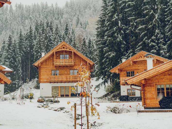 Chalet für 10 Personen, mit Balkon und Terrasse sowie Garten und Sauna in Haus