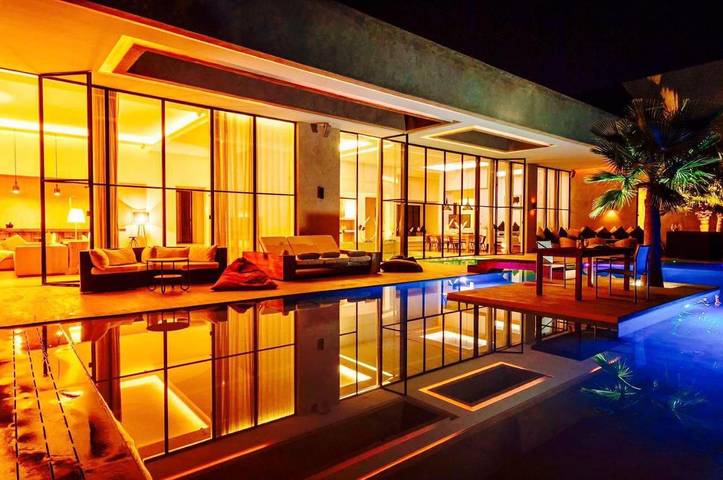 Villa pour 11 personnes, avec jardin et vue ainsi que piscine et sauna, animaux acceptés - 1