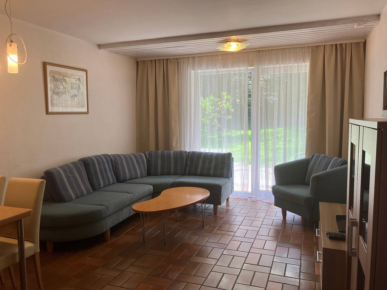 Ganze Wohnung, Ferienwohnung 'Für Bis Zu 4 Personen' mit Privatterrasse, Gemeinschaftsgarten und Wi-Fi in Allagen, Warstein