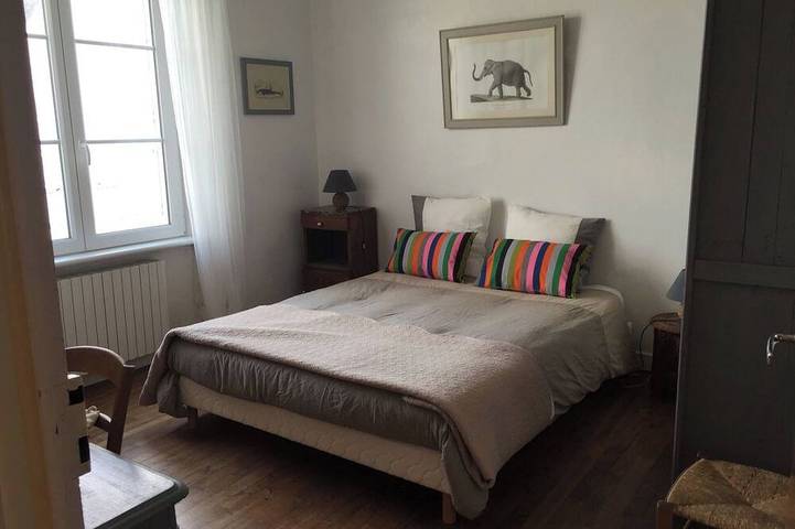 Location de vacances pour 19 personnes, avec jardin et terrasse, animaux acceptés à Esquibien - 2