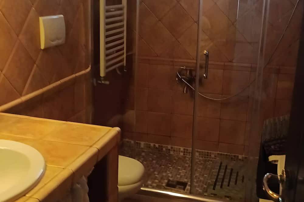 Apartamento entero, Terraza privada, Wi-Fi y aire acondicionado en el corazón de Montegrosso in Andría, Parque Nacional Alta Murgia