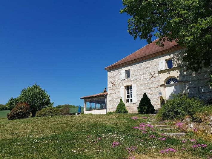 Chambre d’hôte pour 2 personnes, avec Terrasse et Jardin ainsi que Piscine et Vue dans le Lot-et-Garonne - 2