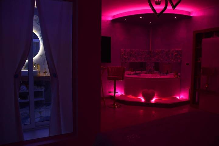 B&b per 2 persone, con idromassaggio e terrazza in Sant'Egidio del Monte Albino