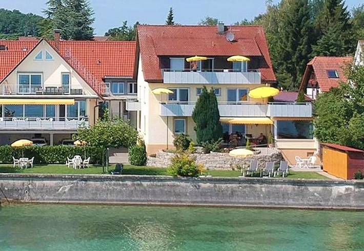 BnB für 2 Personen, mit Garten und Seeblick sowie Ausblick und Balkon am Bodensee - 2