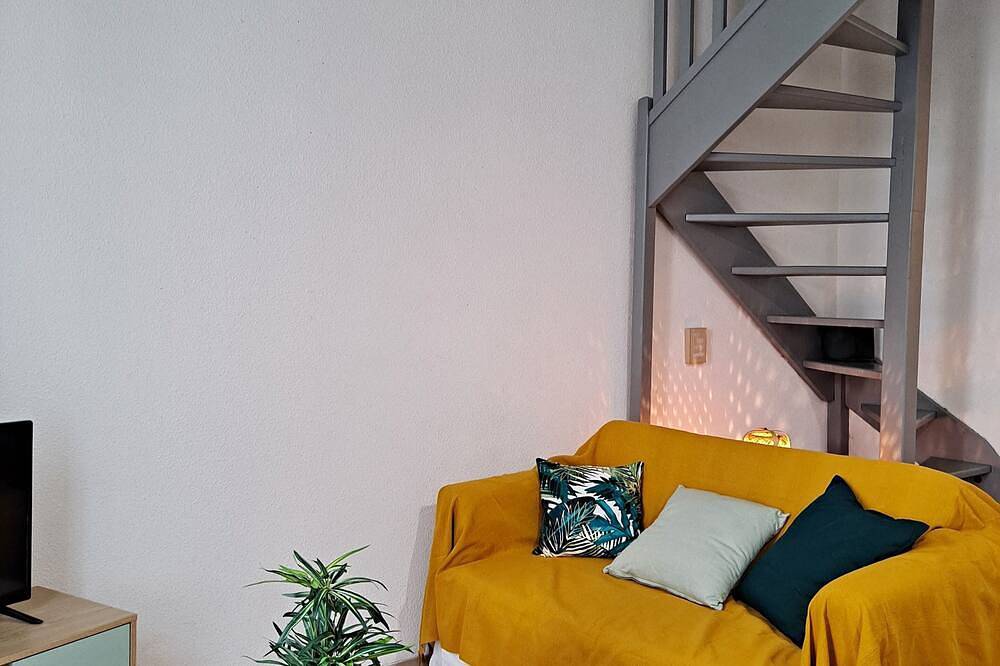 Entire apartment, Entire apartment in the center of Nîmes in Nîmes, Nimes region