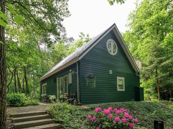 Ferienhaus für 4 Personen, mit Balkon und Garten
