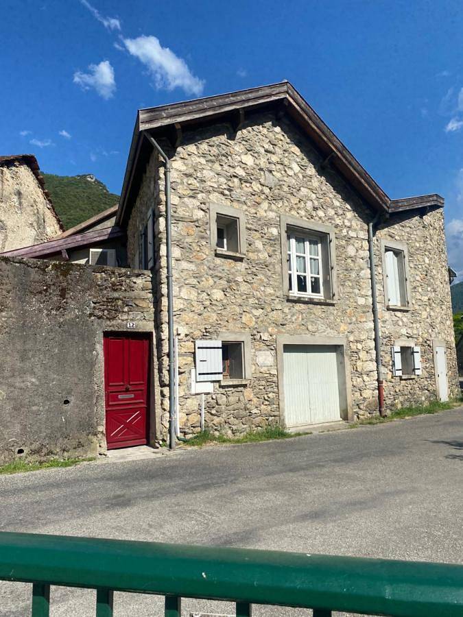 Location de vacances pour 7 personnes, avec terrasse à Ornolac-Ussat-les-Bains - 3