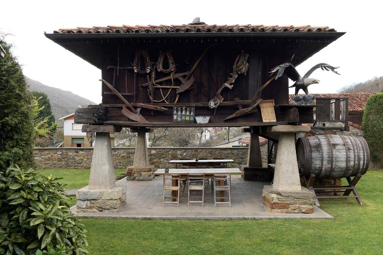La Casona De Entralgo in Laviana, Cordillera Cantábrica
