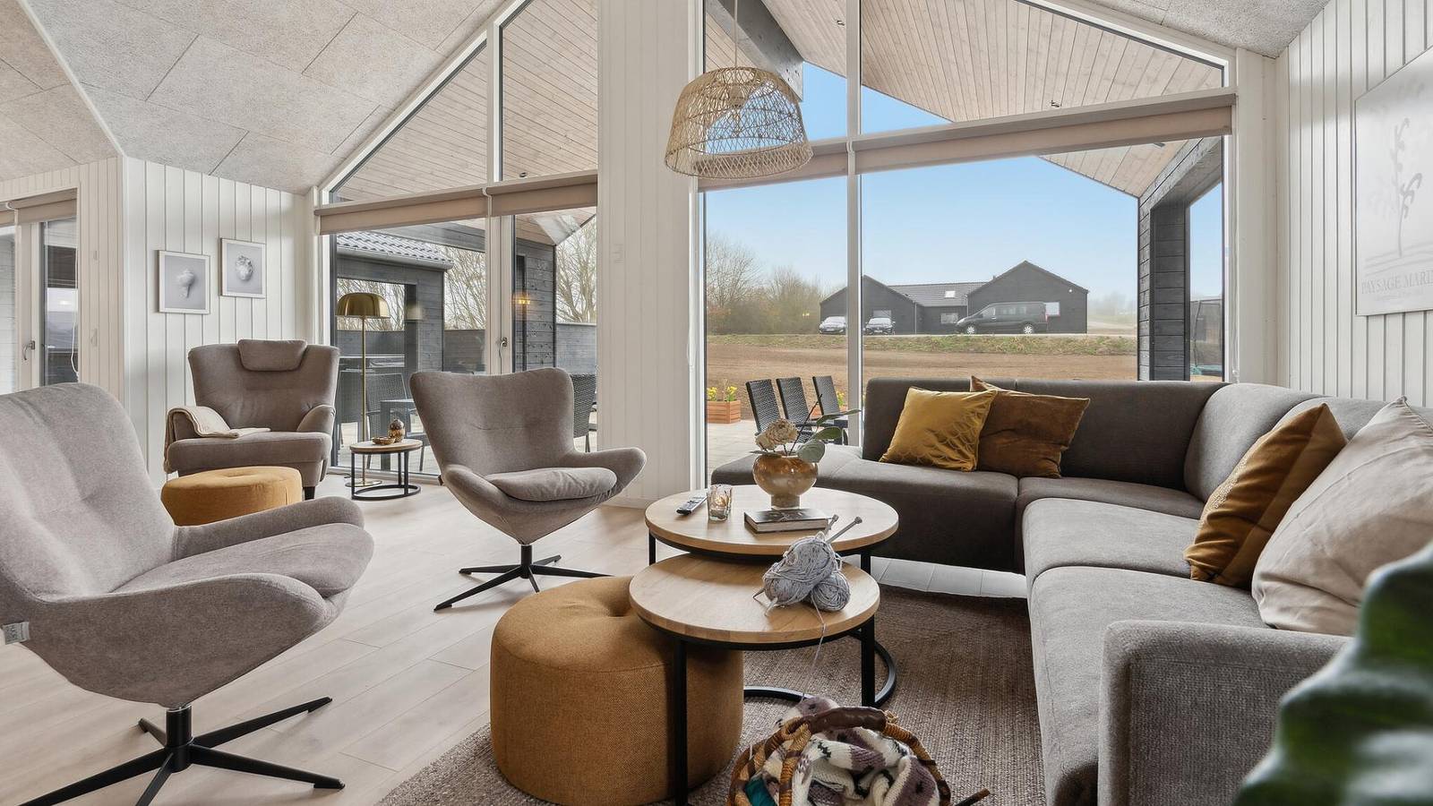 664 – 16-Personen Ferienhaus in Mommark mit Pool & Whirlpool in Sydals, Mommark