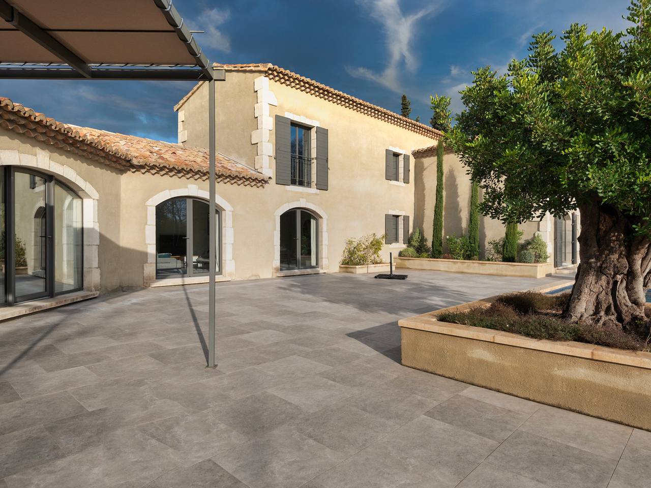 Maison Contemporaine avec Piscine à Maussane in Maussane-les-Alpilles, Région d'Arles