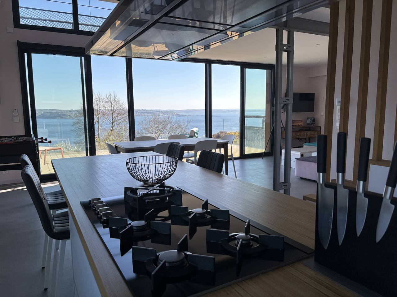 Holiday home for 10 people with terrace in Trébeurden, Pink Granite Coast