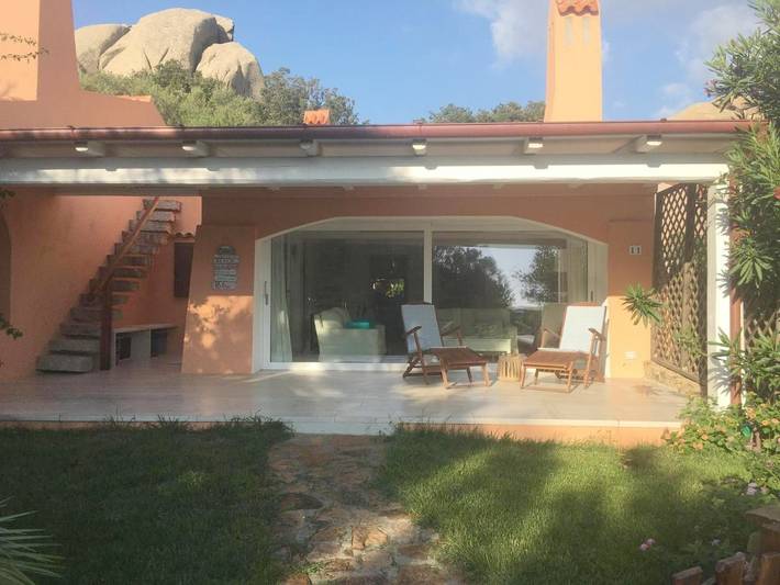 Villa per 6 persone, con Balcone e Terrazza nonché Giardino e Piscina a Porto Rafael