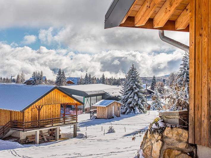 Camping pour 6 personnes, avec sauna, animaux acceptés dans Bauges