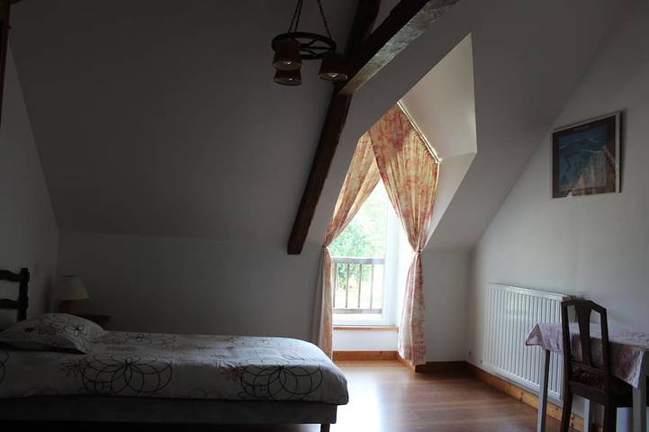 Les Sirènes, character gîte with swimming pool, 20 minutes from the coast in Lamballe, Cotes-d'Armor