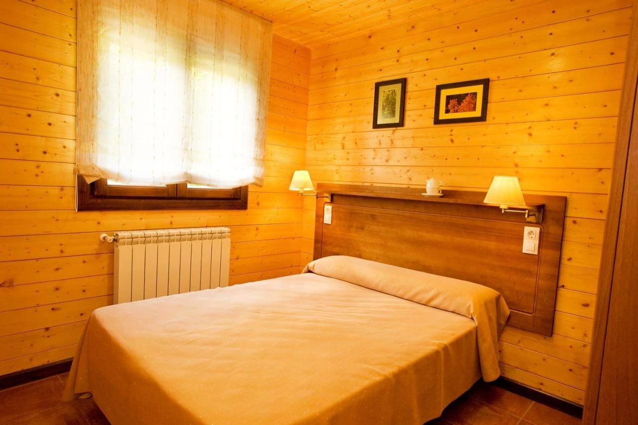 Bungalow (2 Adults) in Sesué, Pirineo Aragonés