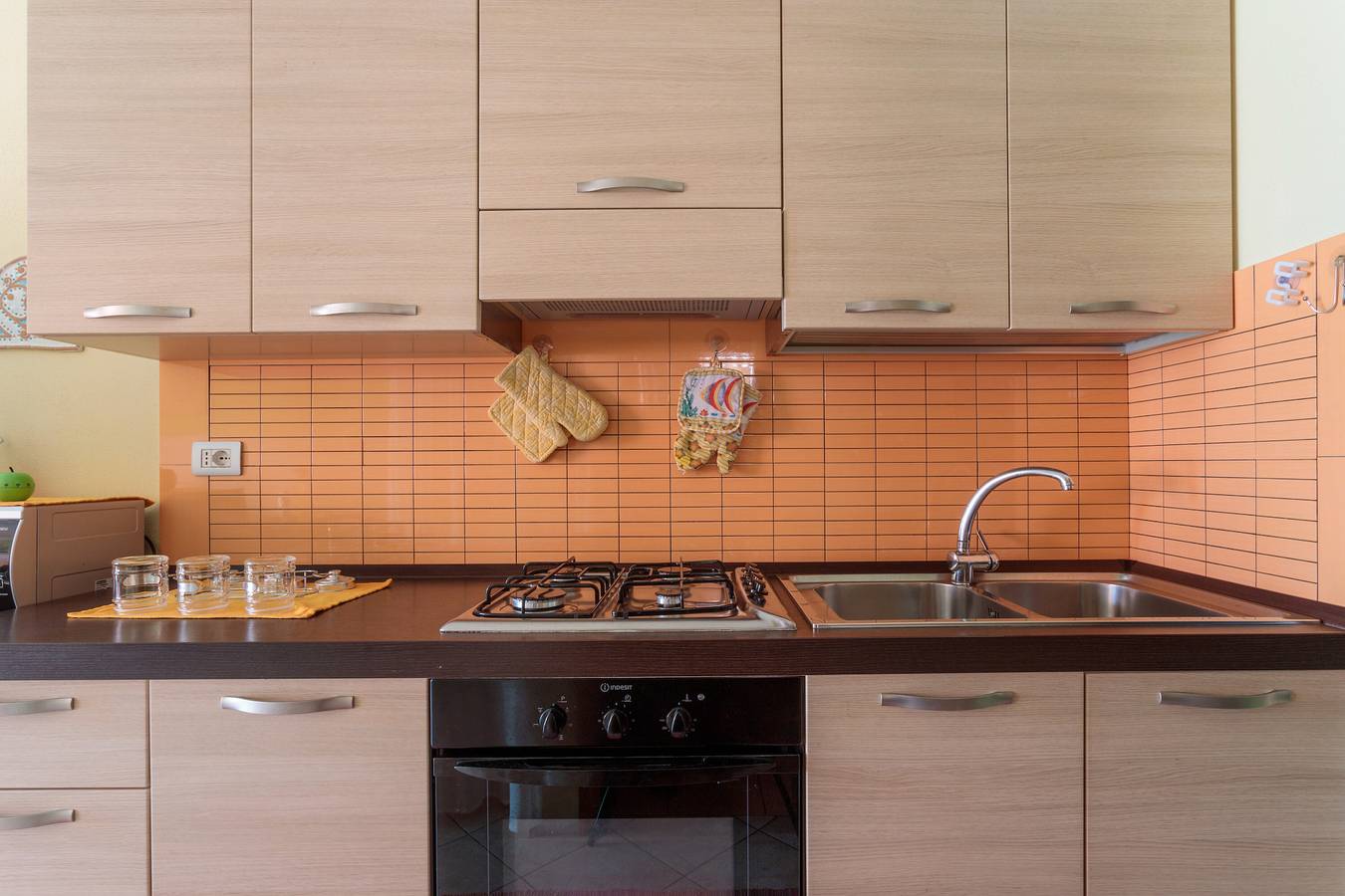 Apartamento entero, Apartamento 'Gradinata Sul Mare' con Wi-Fi y aire acondicionado in Porto Alabe, Tresnuraghes
