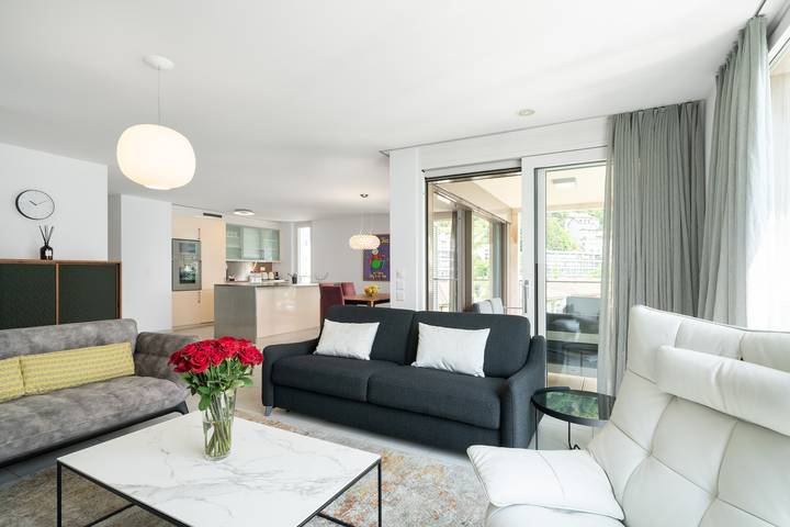 Gîte pour 6 personnes, avec terrasse et piscine à Montreux - 4