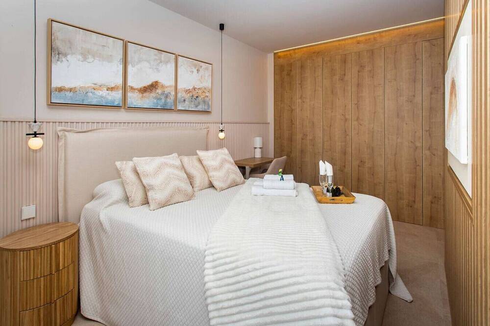 Apartamento entero, Luxury Ucam Studio | Desk & High-Speed Wi-Fi in Molina de Segura, Interior de Murcia