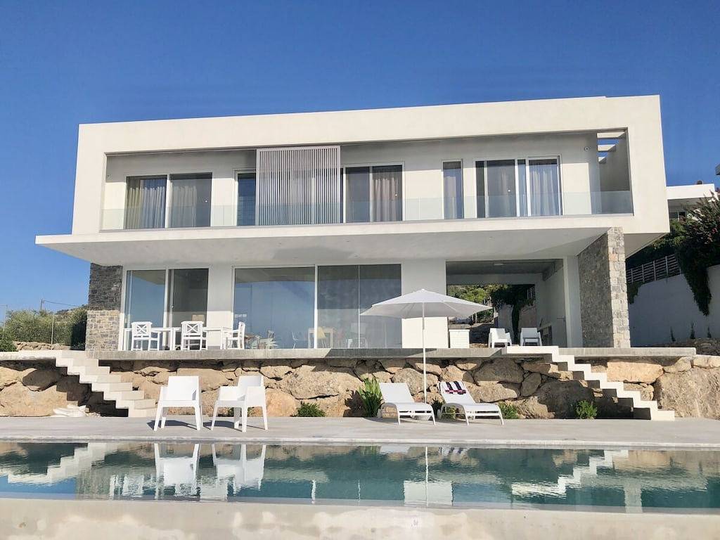 Kuro Beach House in Achlia, Lasithi