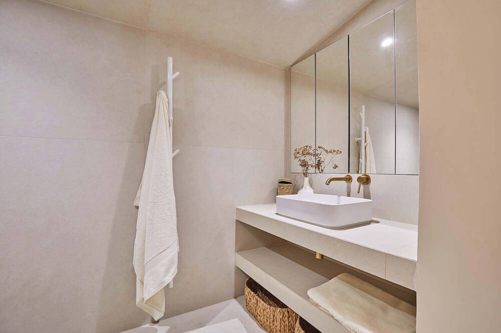 Architect house Porte Maillot  la Defense Arena in Puteaux, Hauts-de-Seine