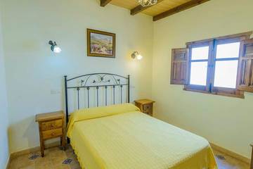 Casa Rural para 12 Personas en Montefrío, Provincia de Granada, Foto 2