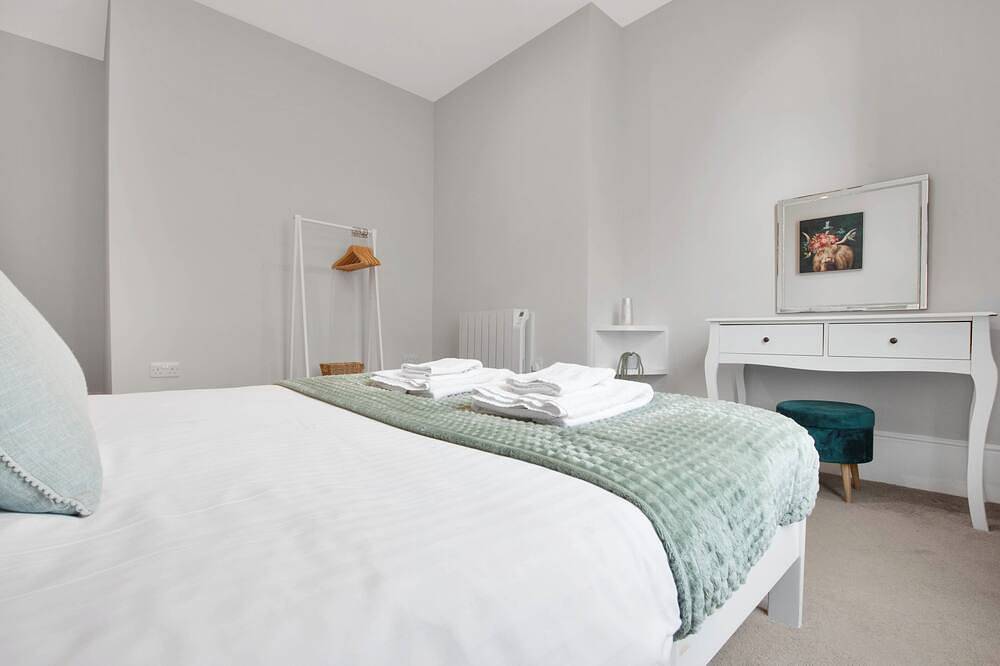 Entire apartment, Whiskawayhomes Shaw Street Apartment 6 in Worcester, Worcestershire