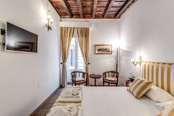 Maison d’hôte pour 2 personnes, avec terrasse dans Fontaine de Trevi - 3