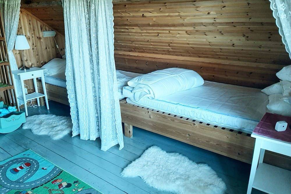 Charmantes Ferienhaus mit Aussicht auf die Landschaft und in der Nähe des Vättern| in Hjo, Vättern