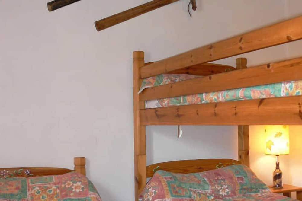 La Poppy - Osseja - Gîte in Osséja, Parc naturel régional des Pyrénées catalanes