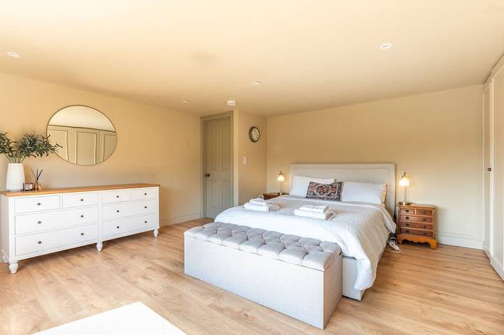 Luxury 5-Bed Home w/ Cinema, Games Room & Garden  - Pass the Keys in Greenwich (disambigua), Londra