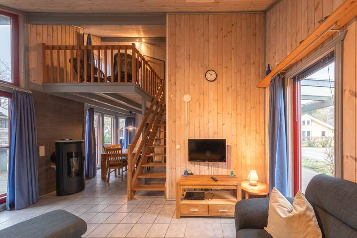 Ferienhaus für 6 Personen, mit Garten und Sauna sowie Terrasse in Mirow - 3