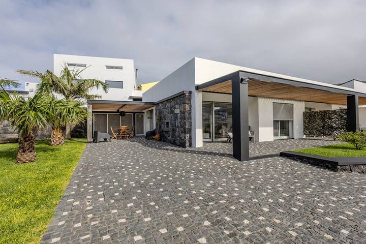 Casa de férias para 4 pessoas, com jardim em Ribeira Grande (Açores)