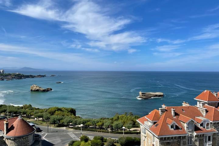Gîte pour 4 personnes, avec balcon et piscine, adapté aux familles dans Golf Biarritz Le Phare - 2