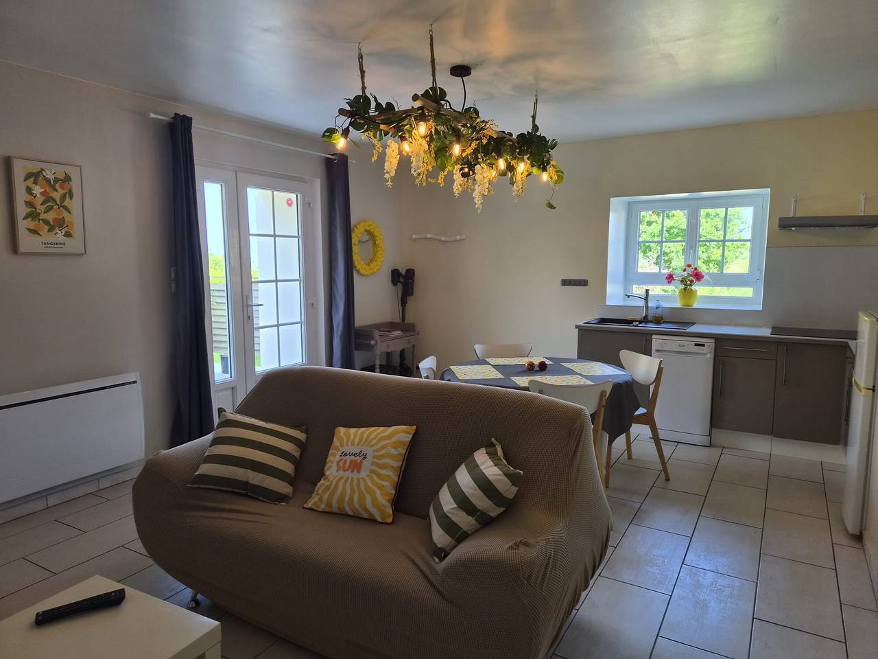Maison de vacances « Le Gîte d’Augustin » avec terrasse, jardin privés et Wi-Fi in Sortosville-en-Beaumont, Côte de la Déroute