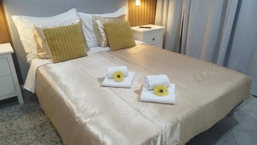 Casa de férias para 2 pessoas, com varanda e vista na Nazaré