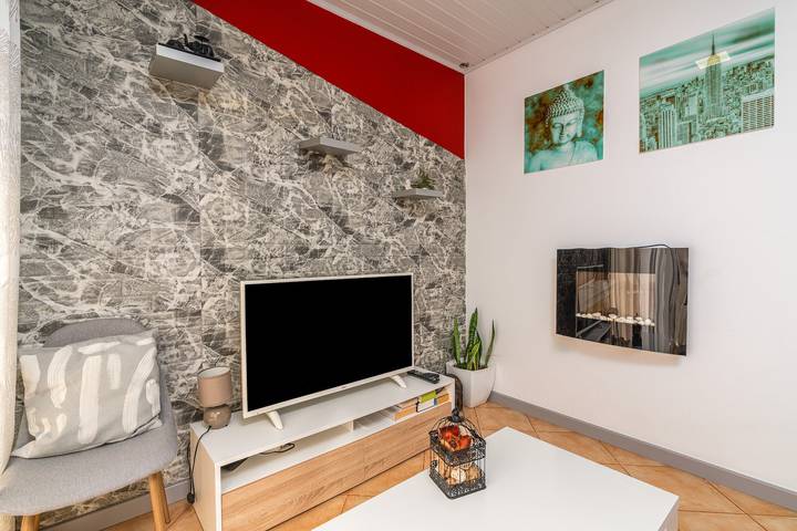 Holiday Home 'Refúgio Do Tibéu' with Garden and Sea View in Calheta, Maderia