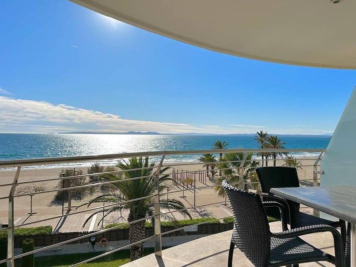 Apartamento de vacaciones para 4 personas, con jardín además de vistas y piscina - 1