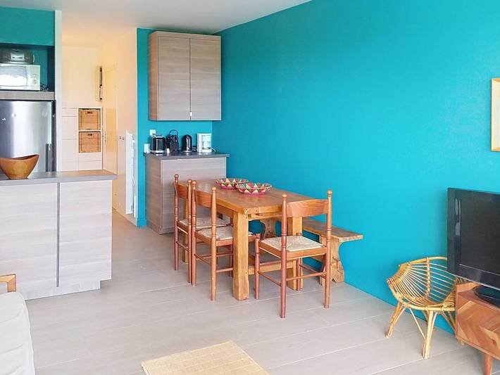 Gîte pour 6 personnes, avec piscine et terrasse dans Plage La Favière - 4