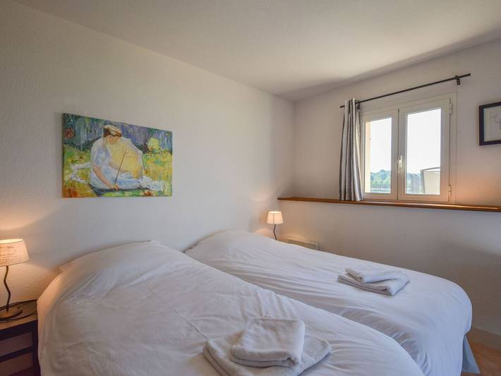 Location de vacances pour 6 personnes, avec jardin ainsi que piscine et terrasse, adapté aux familles à Saint-Médard-d'Excideuil - 3