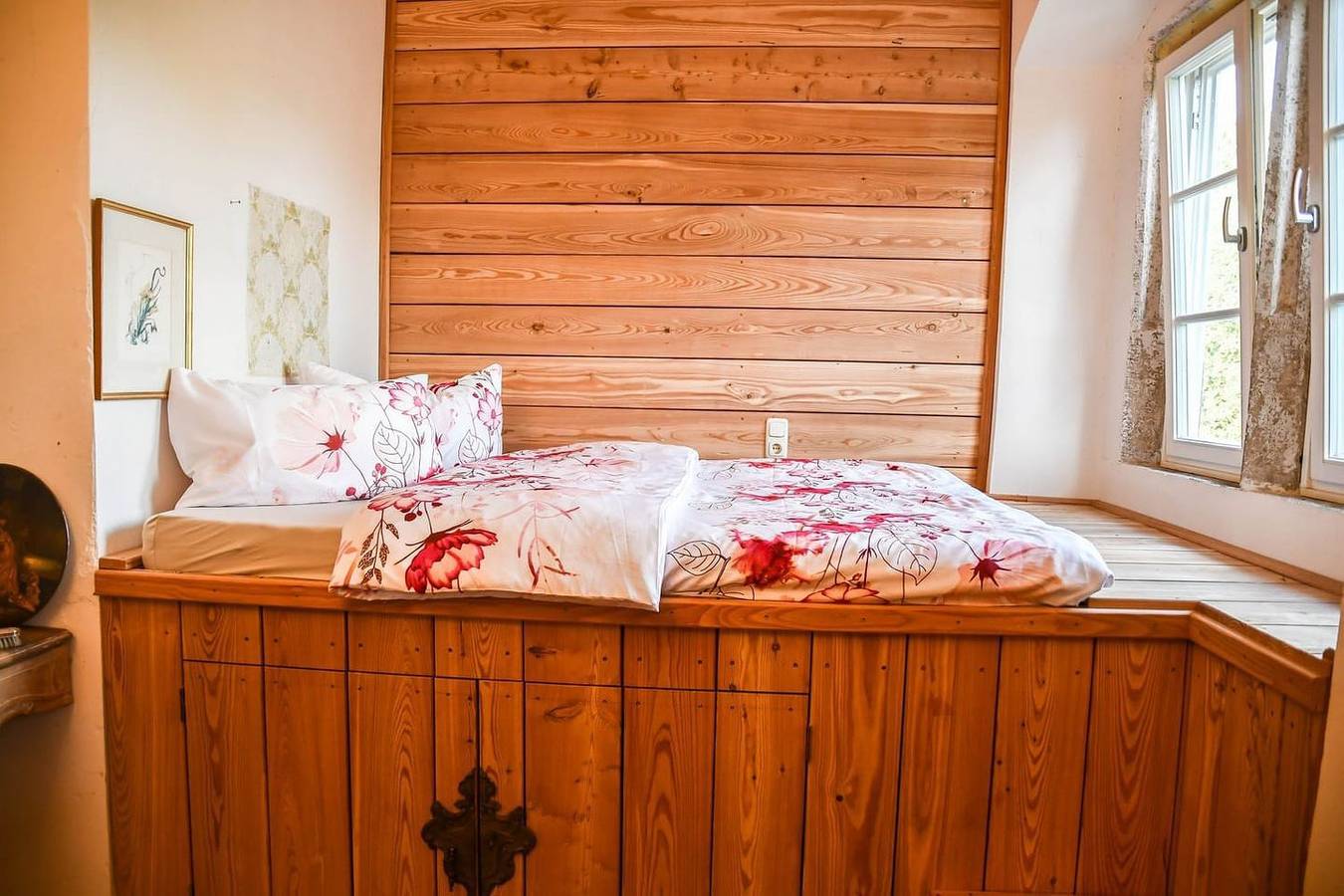 Ganze Wohnung, Schlosswohnung Therese – Großzügig, charmant & voller Geschichte in Hildburghausen, Werratal