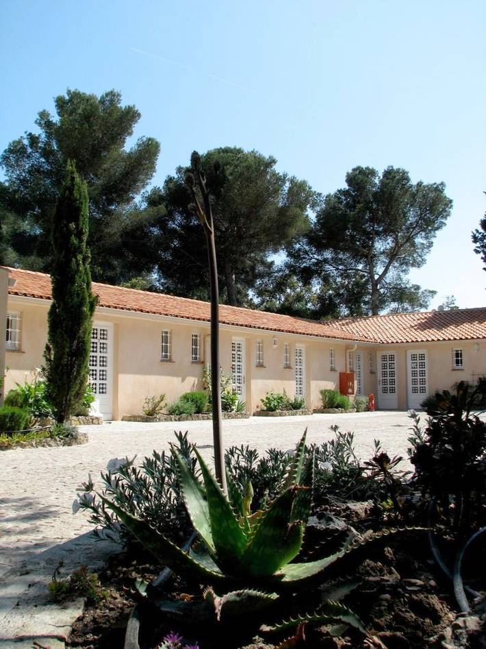 Appart’hôtel pour 4 personnes, avec vue et jardin