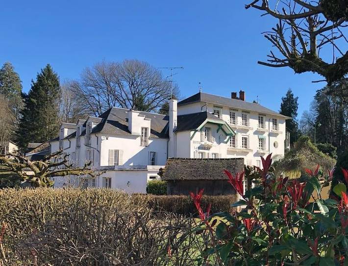 Location de vacances pour 15 personnes, avec jardin et terrasse à Saint-Honoré-les-Bains - 2